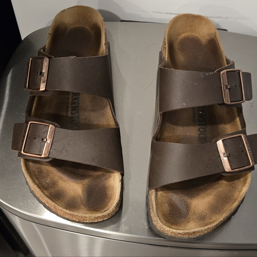 Brown Birkenstock Sandals with Buckles - Picture 7 of 7